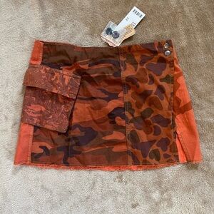 NWT Urban Outfitters Camo Pocket Mini Skirt Sz XS